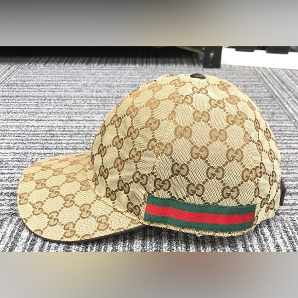 Authentic Gucci hat in excellent condition. - Picture 3 of 6